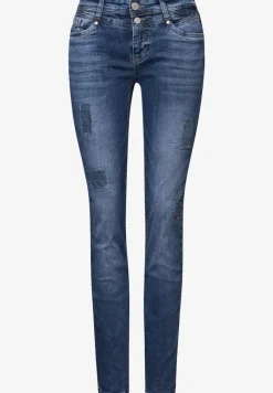 Jeans met destroyed details