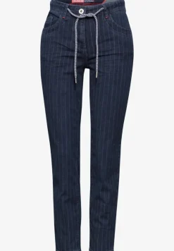 Jeans met krijtstreeplook
