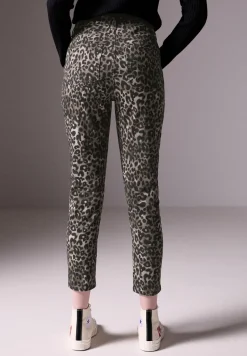 Jeans met leoprint