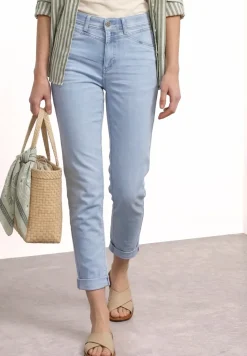 Jeans met taps toelopende pijpen in een Loose Fit