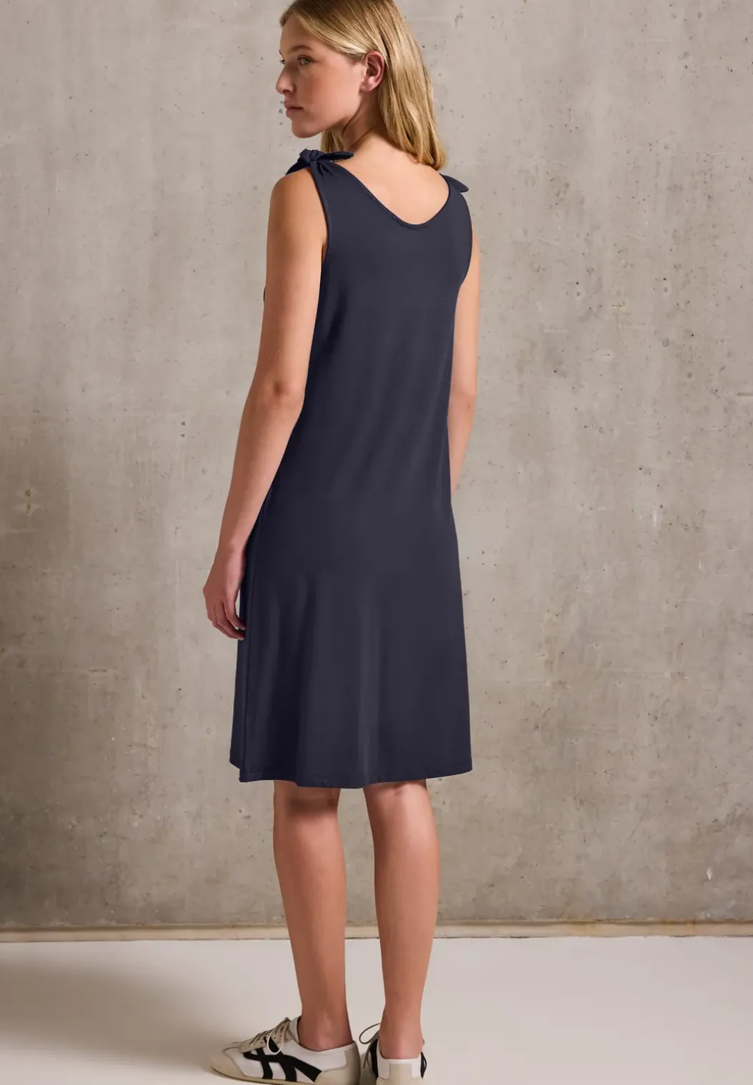 Jersey jurk met knopen