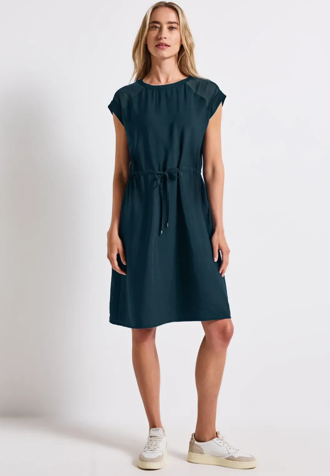 Jurk met mesh details