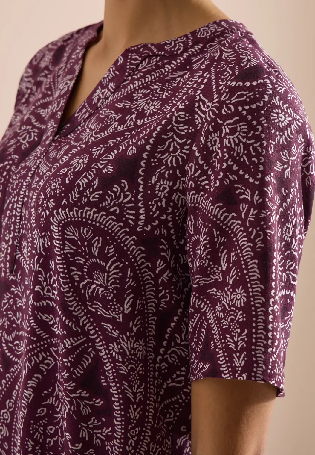 Knielange jurk met paisleypatroon