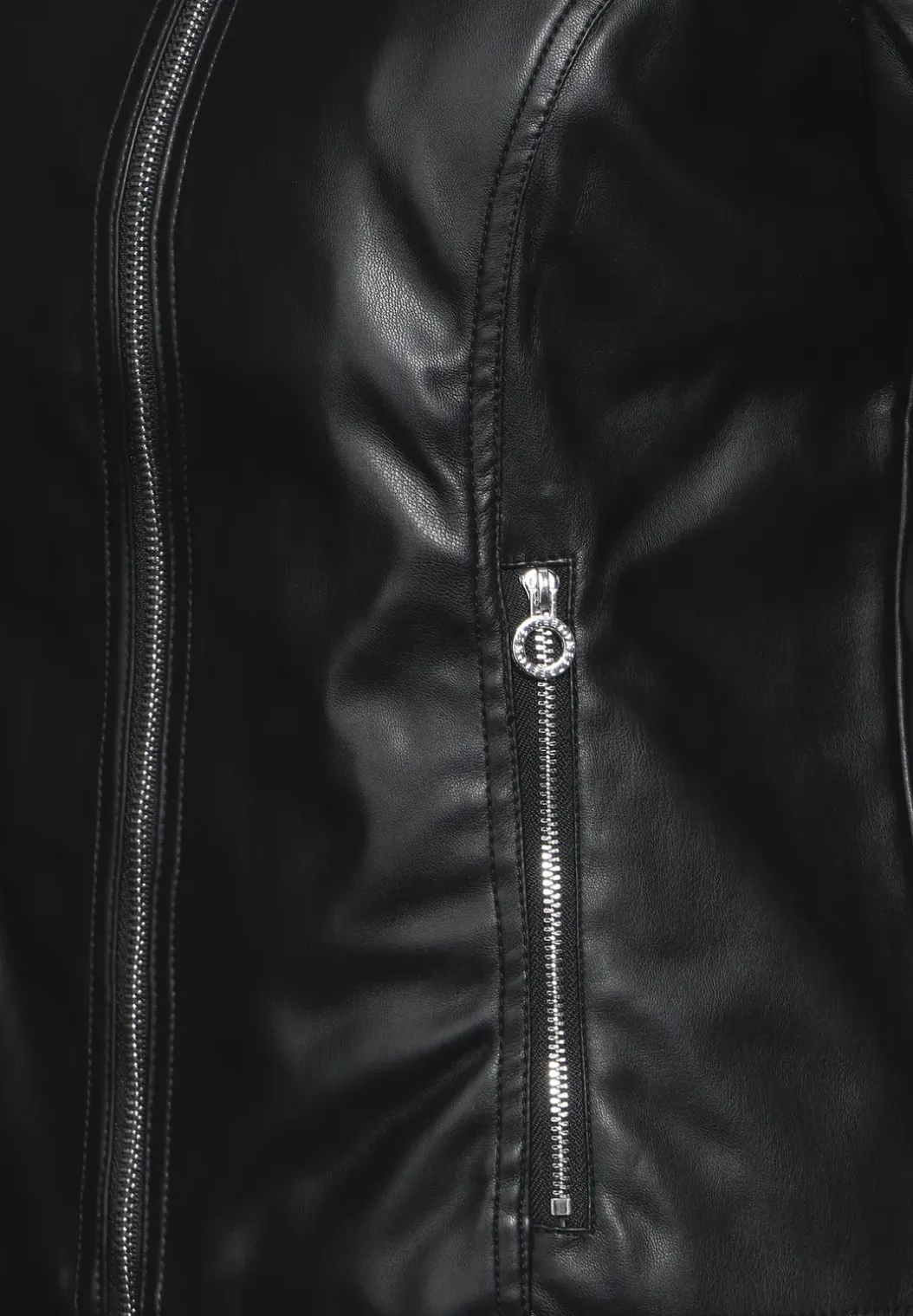 Kort jack in lederlook