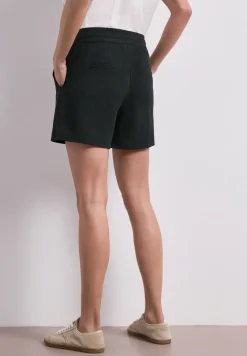 Korte broek met structuur in Loose Fit