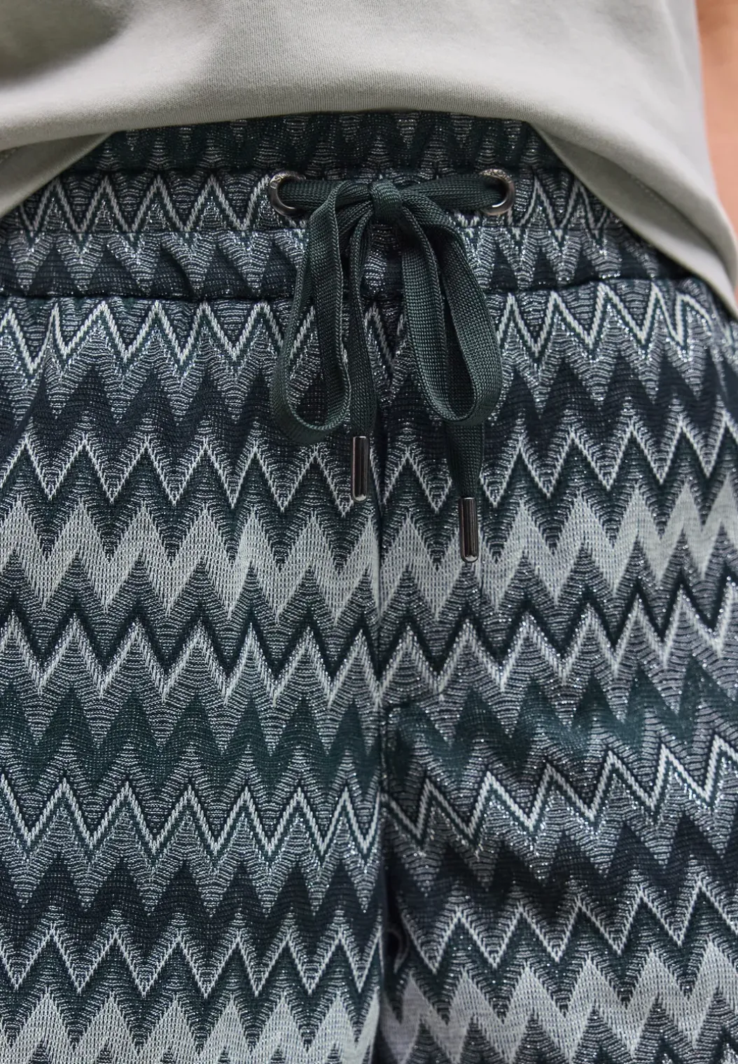 Korte broek met zigzagpatroon