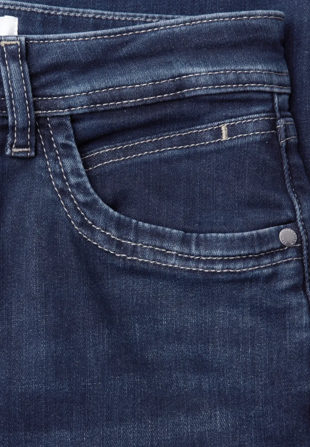 Mid Waist kick flare jeans in een Skinny Fit