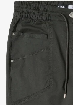 Mid Waist Slim Legs broek in een gewassen look