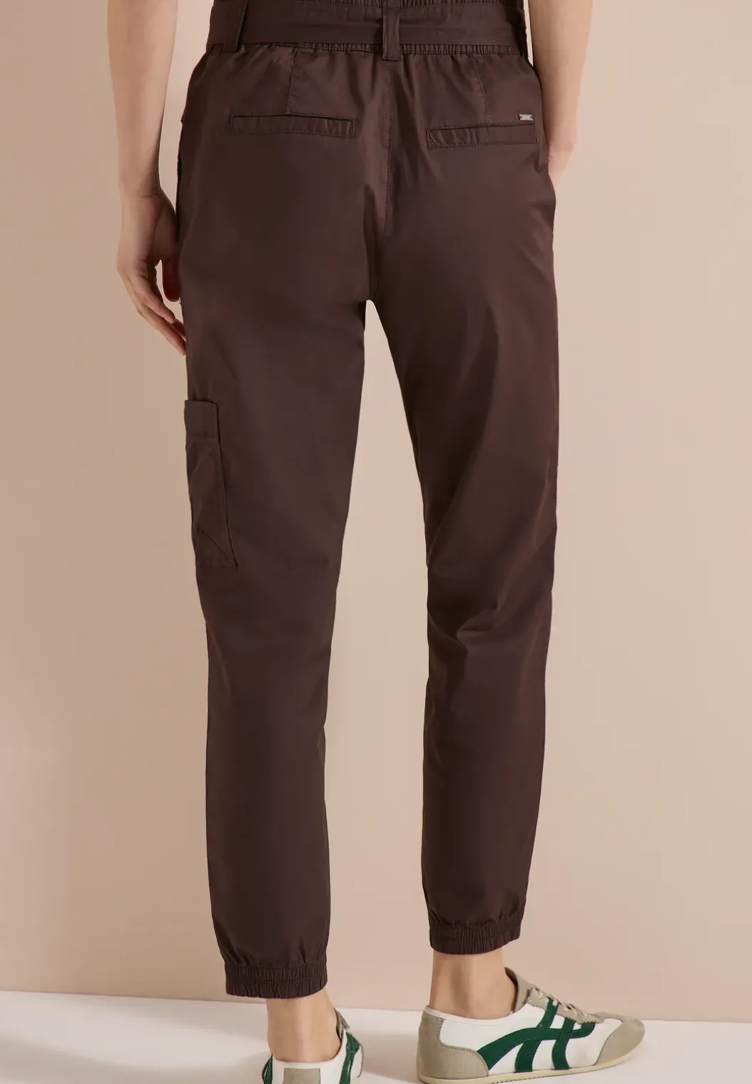 Mid Waist Slim Legs broek in Loose Fit