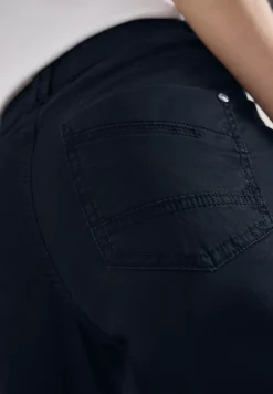 Mid Waist Slim Legs broek in casual fit