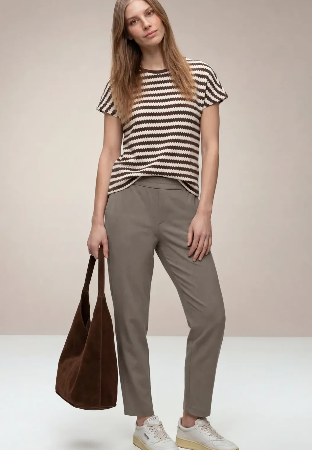 Mid Waist Slim Legs broek in Loose Fit