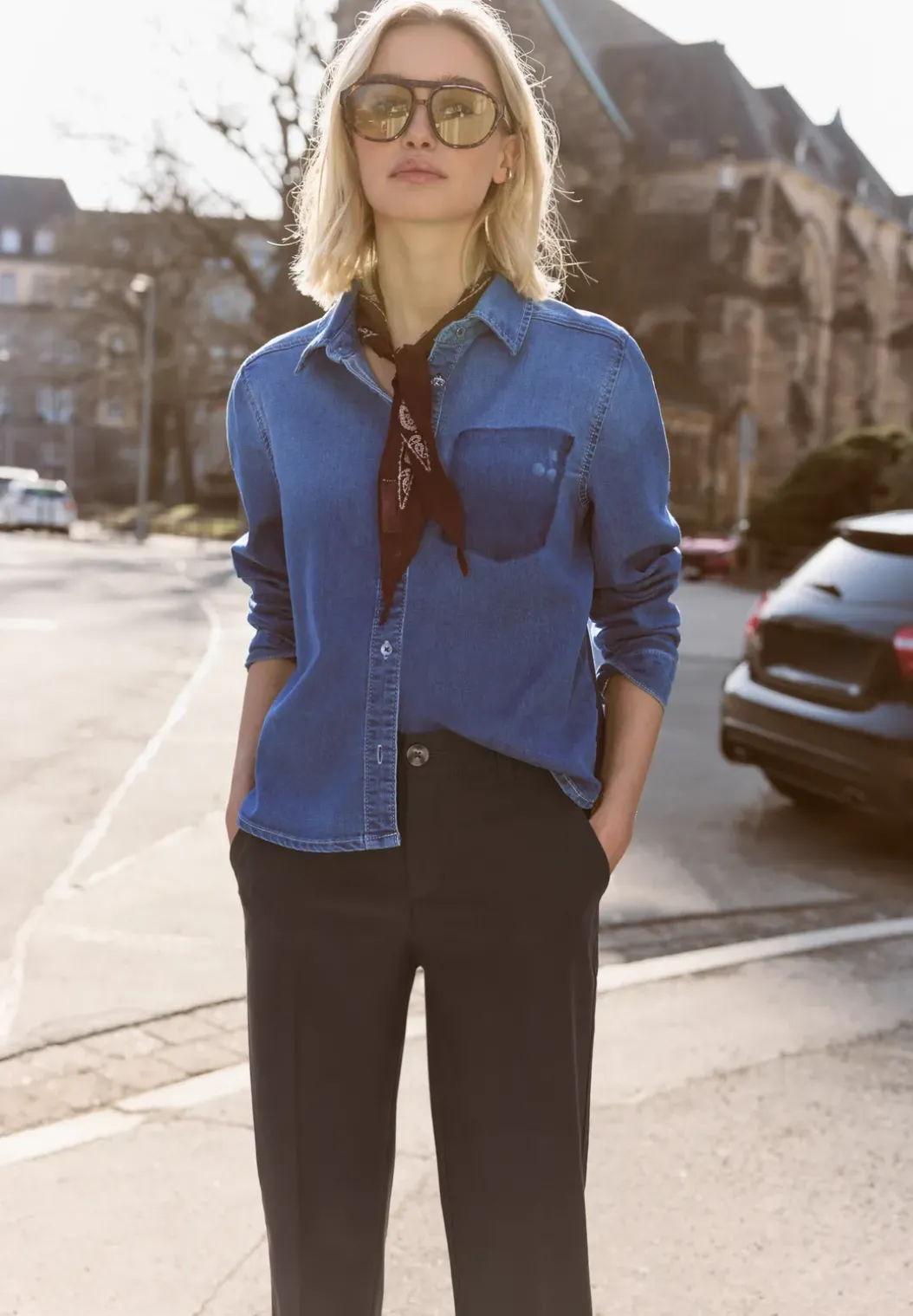Mid Waist Slim Legs chino's in een casual fit