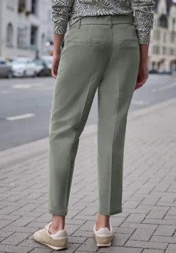 Mid Waist Slim Legs chino's in een casual fit