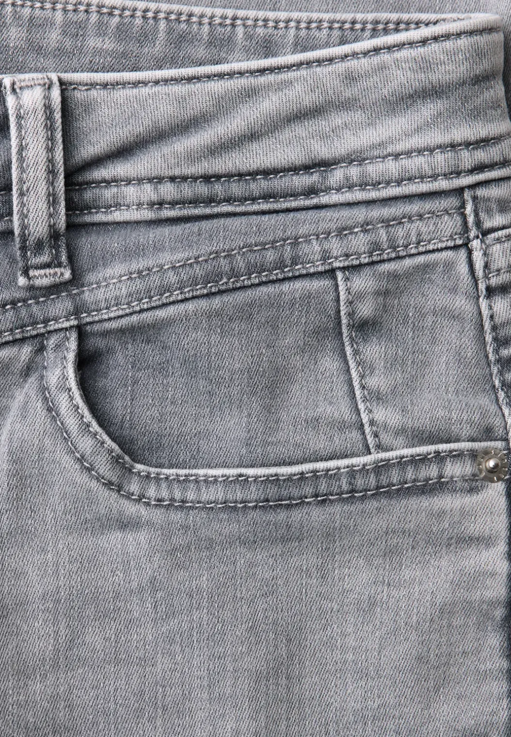 Mid Waist Slim Legs jeans met turn-up