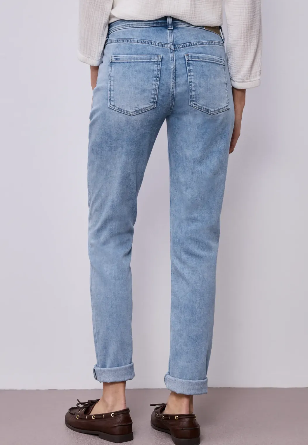 Mid Waist Slim Legs jeans met turn-up