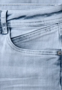 Mid Waist Slim Legs jeans in casual fit