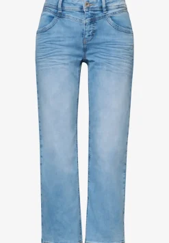 Mid Waist straight leg jeans in casual fit