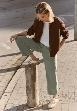 Mid Waist straight legs broek in Loose Fit