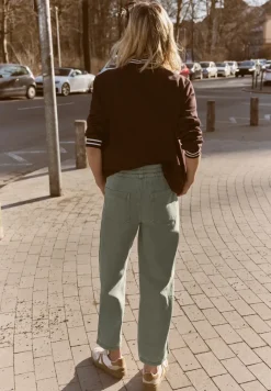 Mid Waist straight legs broek in Loose Fit