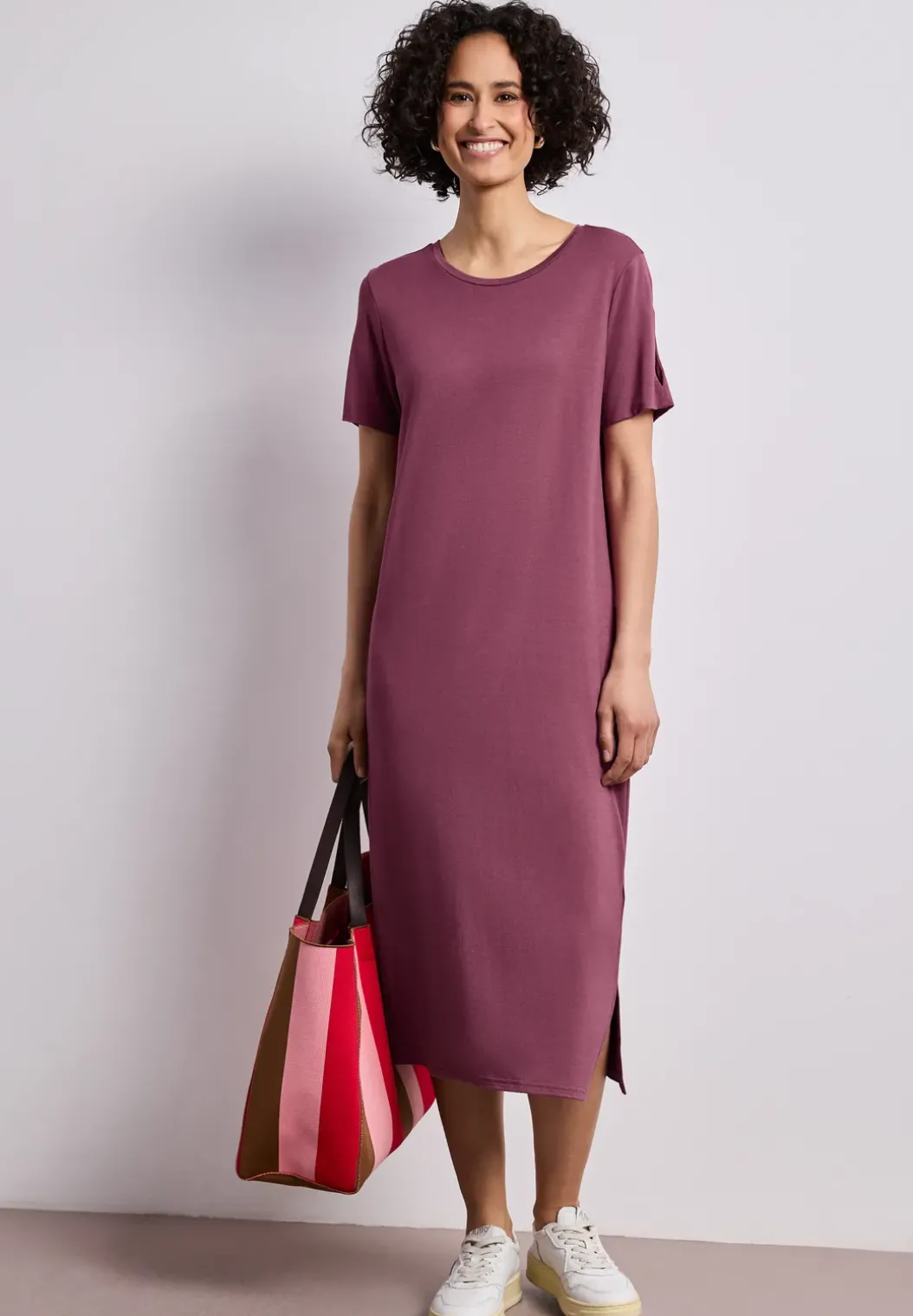 Midi-jurk met korte mouwen en splitdetail
