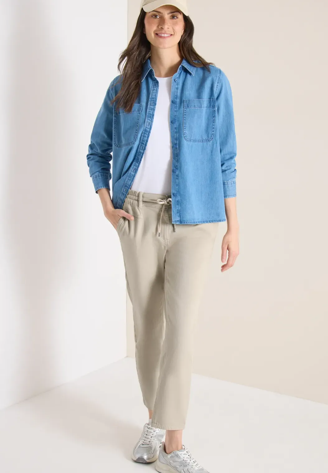 Mid Waist Slim Legs broek in Loose Fit