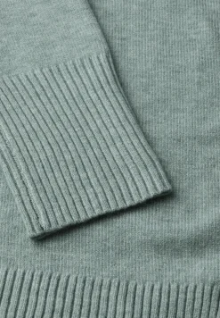Open vest