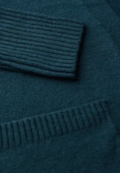 Open vest