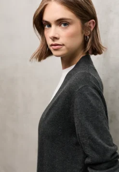 Open vest