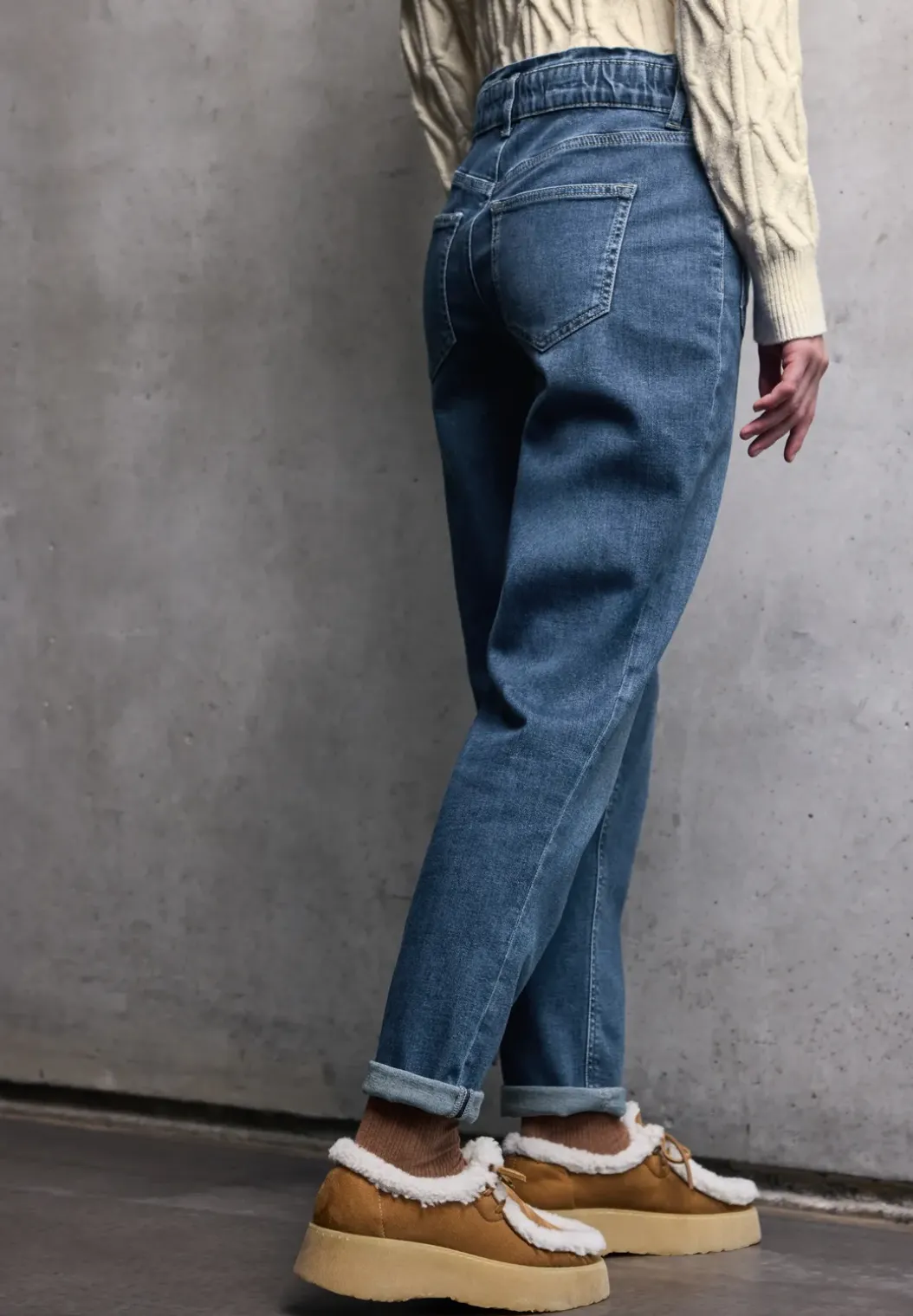 Paperbag jeans in Loose Fit