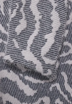 Pluizig shirt met patroon