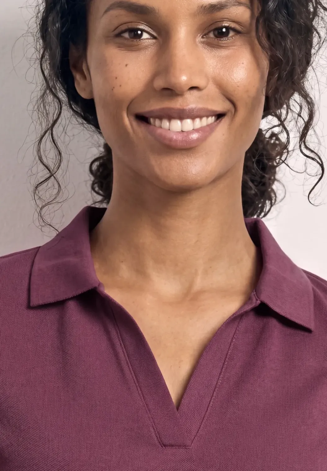 Poloshirt met korte mouwen en gespleten hals