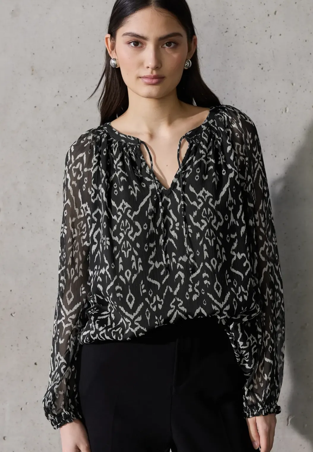 Raglan chiffon blouse