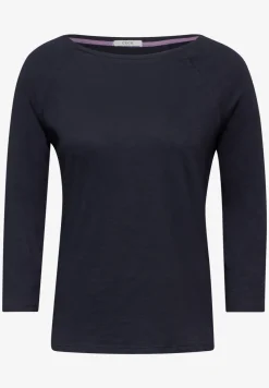 Raglan shirt