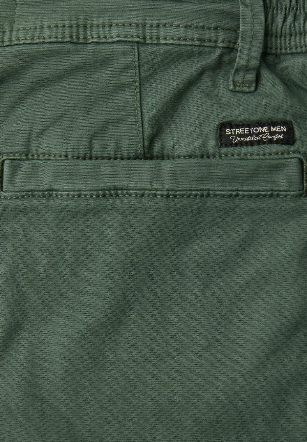 Regular Fit chino shorts met zakken