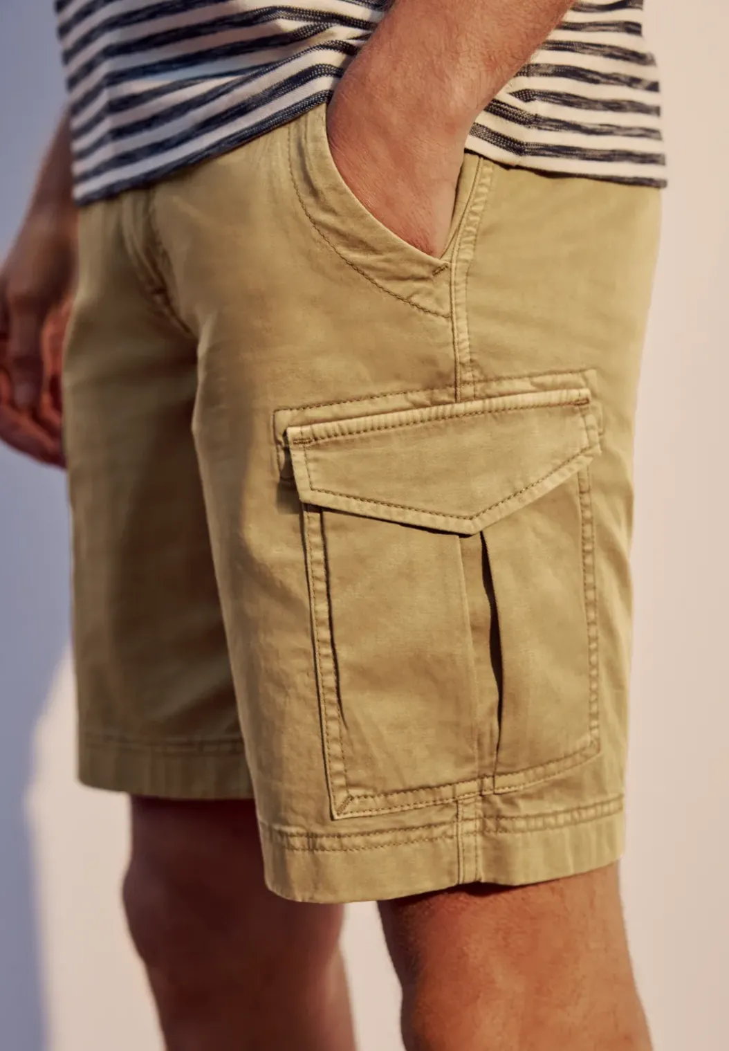Regular Fit joggingbroek in cargo-look