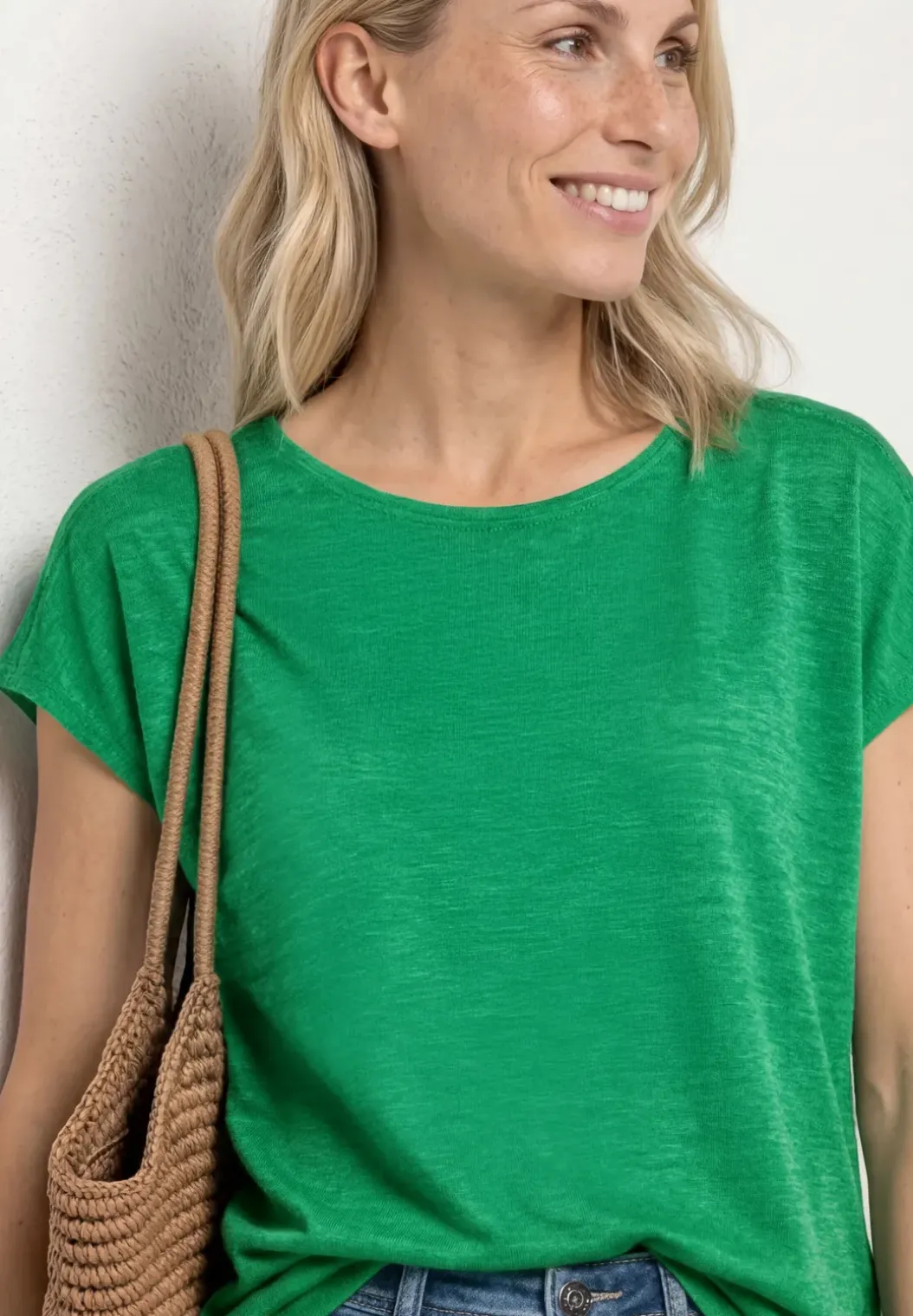 Shirt met boothals en smokdetail
