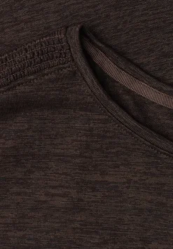 Shirt met boothals en smokdetail