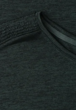Shirt met boothals en smokdetail