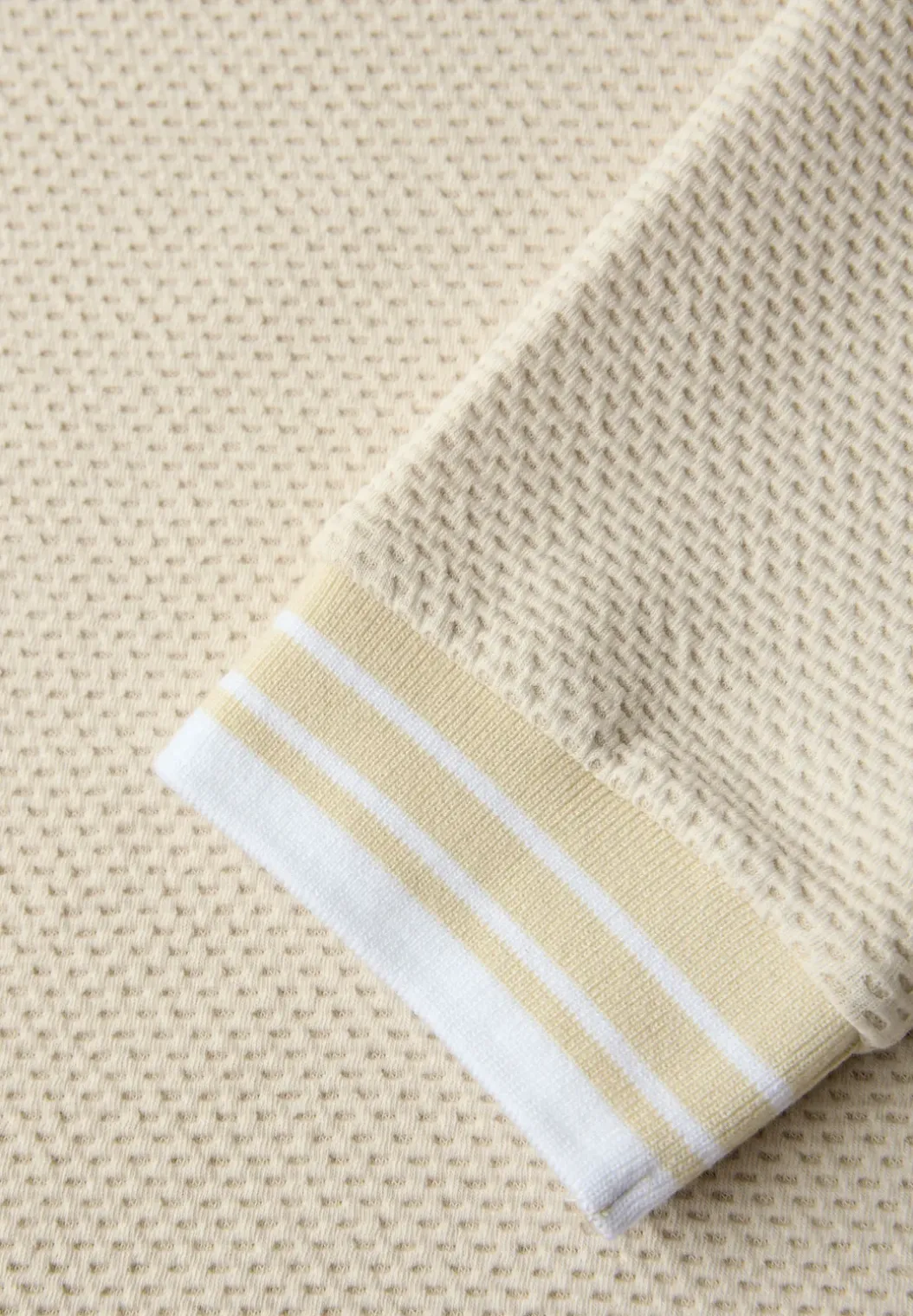 Shirt met contrasterende details