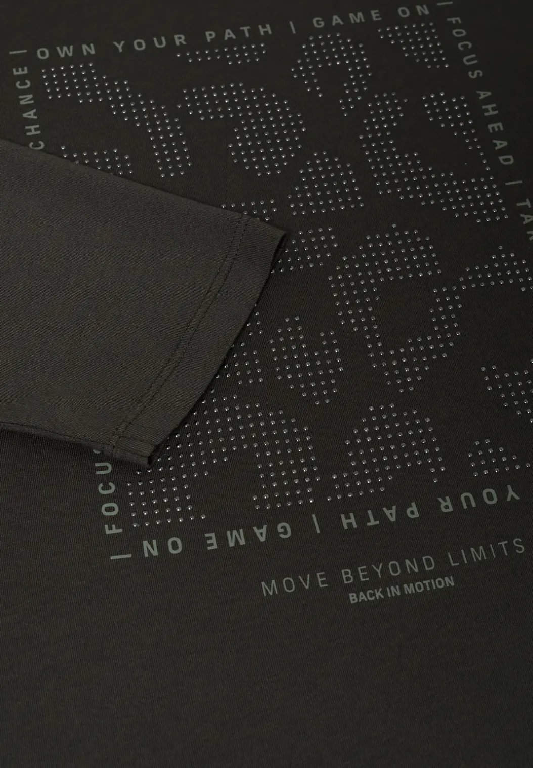 Shirt met edelstenen