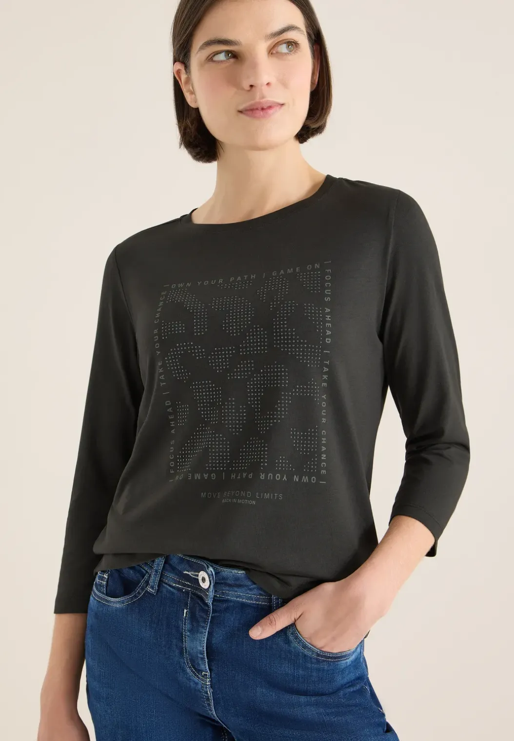 Shirt met edelstenen