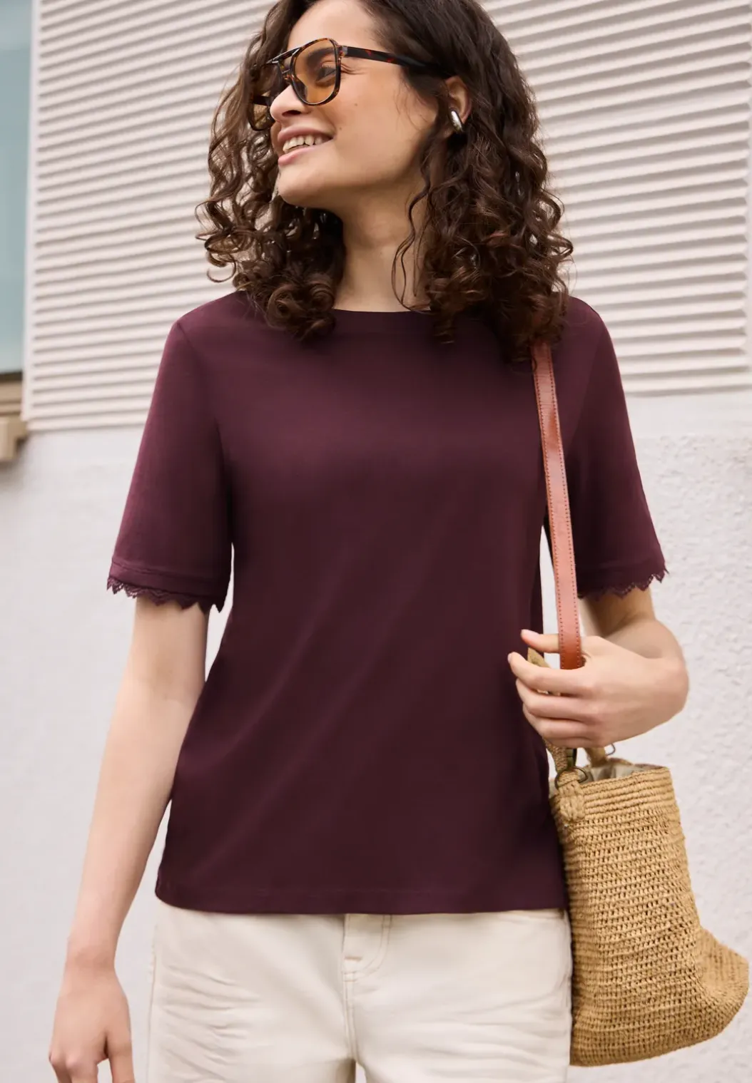 Shirt met gehaakte details op de mouwen