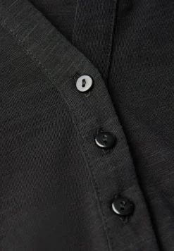 Shirt met gespleten hals