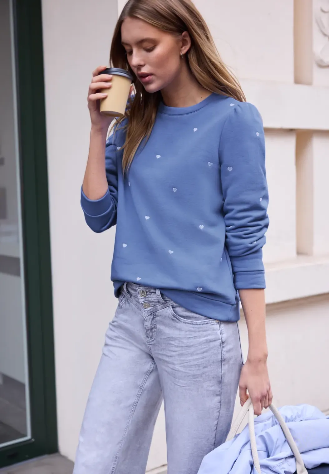 Shirt met hartjesborduursel