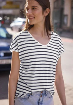 Shirt met losse schouders en strepen