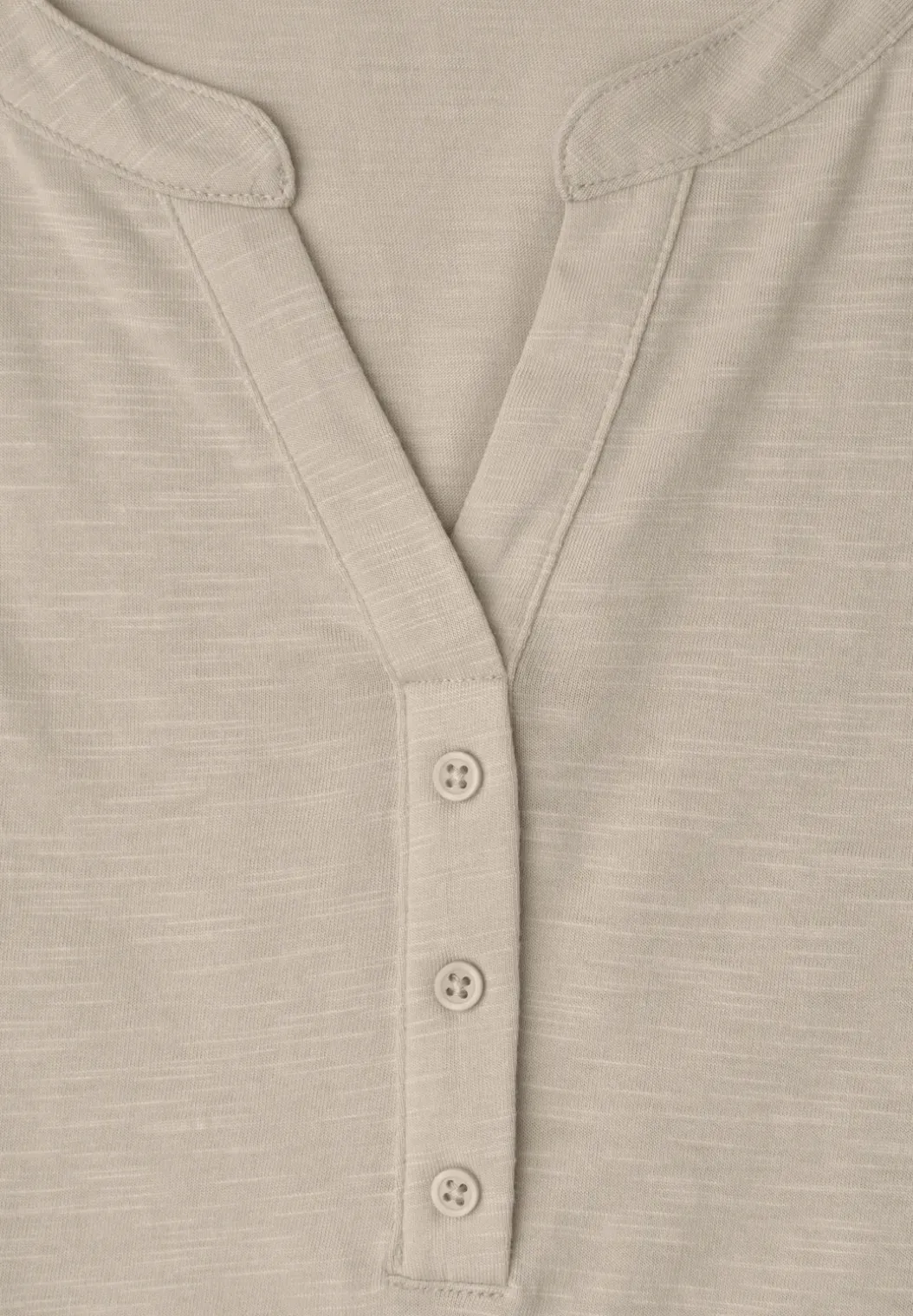 Shirt met losse schouders en gespleten hals