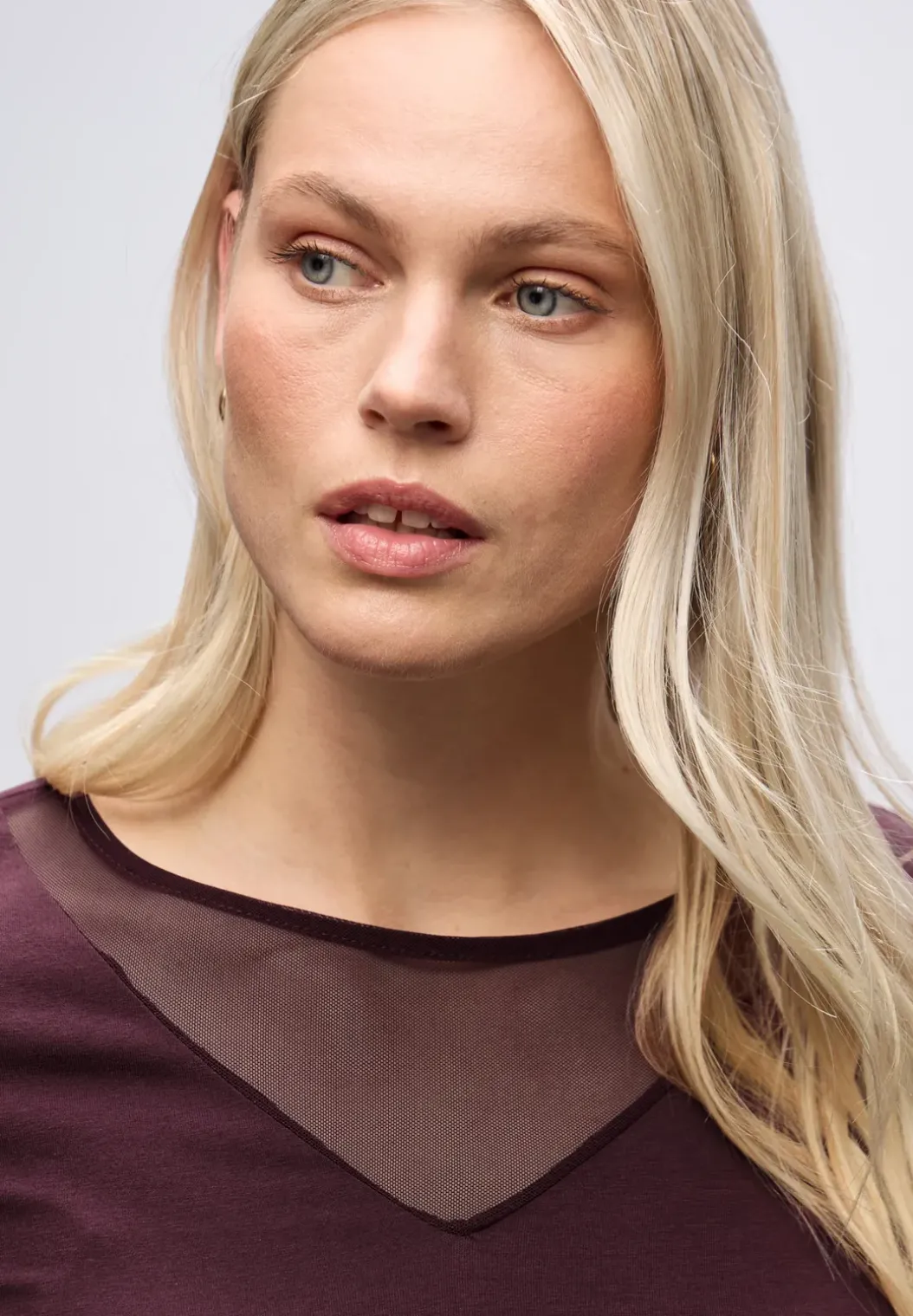Shirt met mesh details