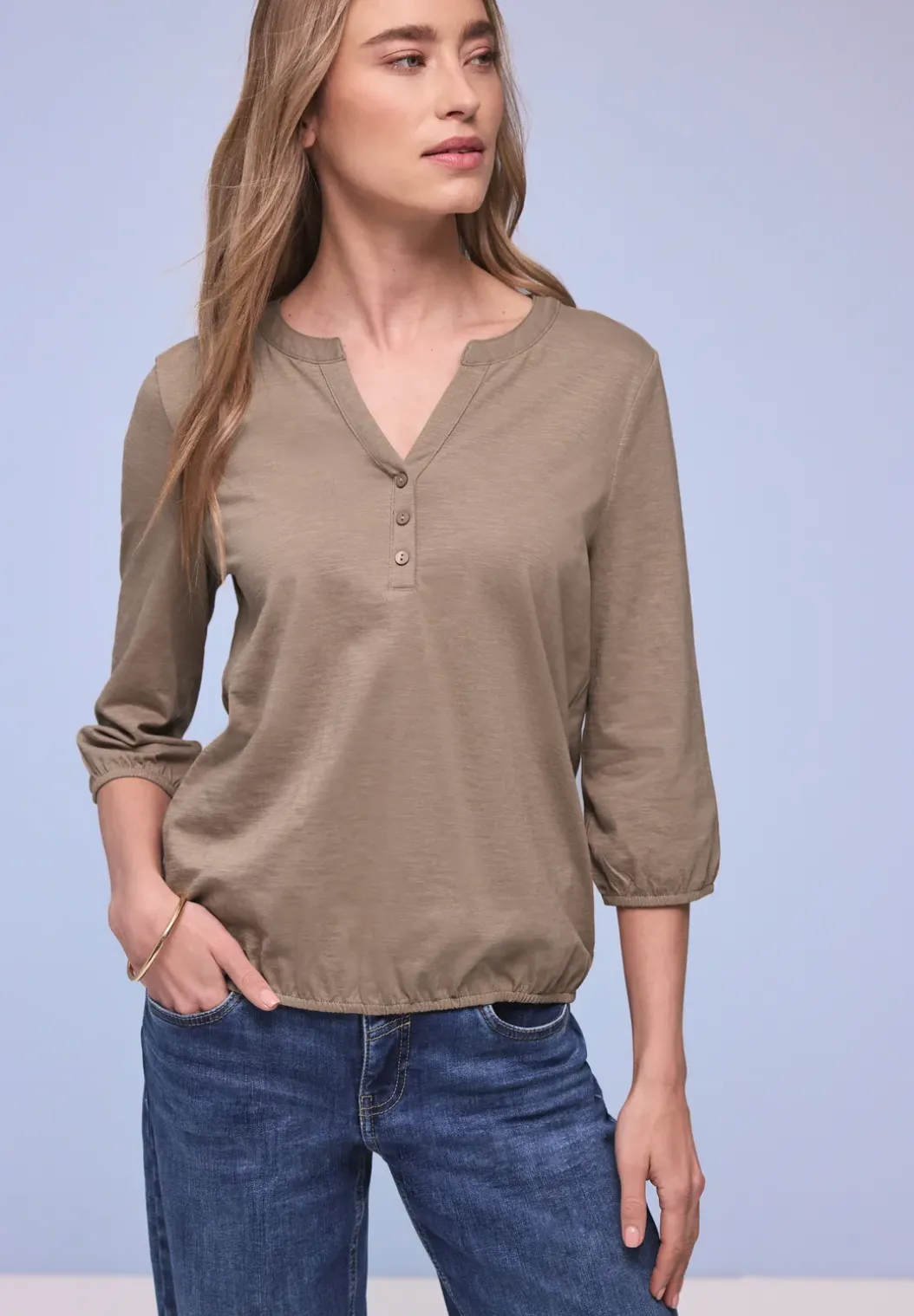 Shirt met 3/4-mouwen, split neck en knopen