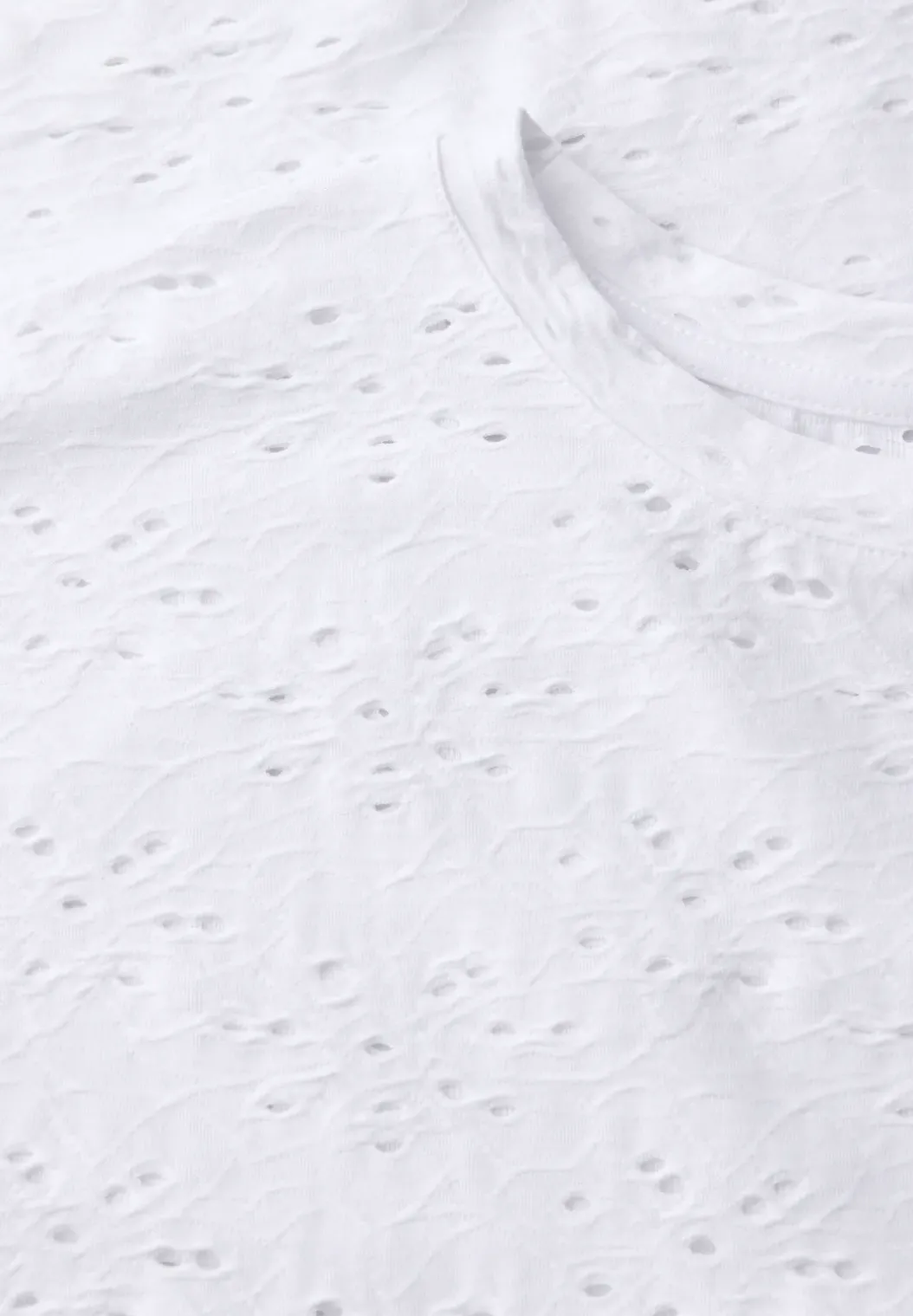 Shirt met overhangende schouder in kant