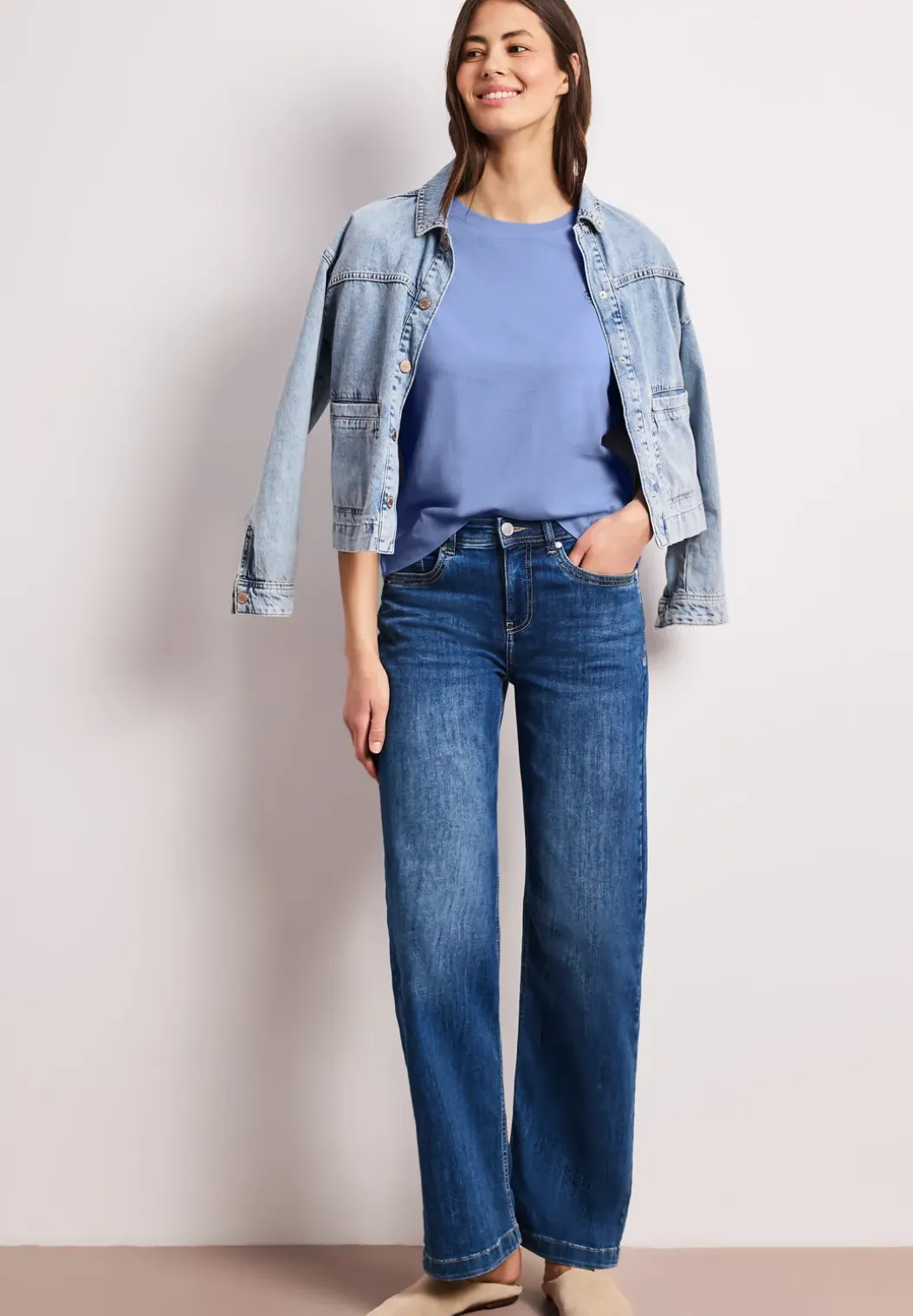 Shirt met ronde hals en hartdetail